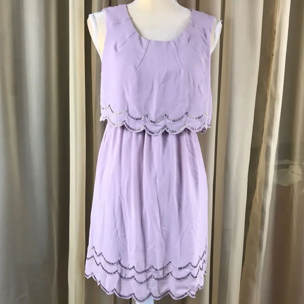 Esley Elegant Lavender Scalloped Women’s Dress Size Medium